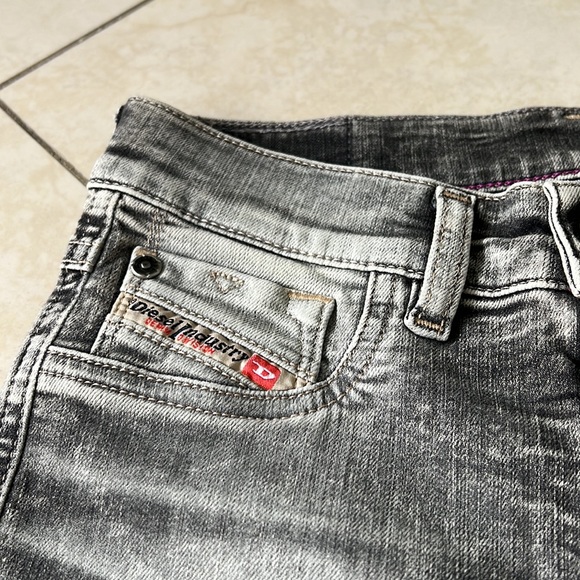 Diesel Super Slim Jegging - Picture 4 of 6